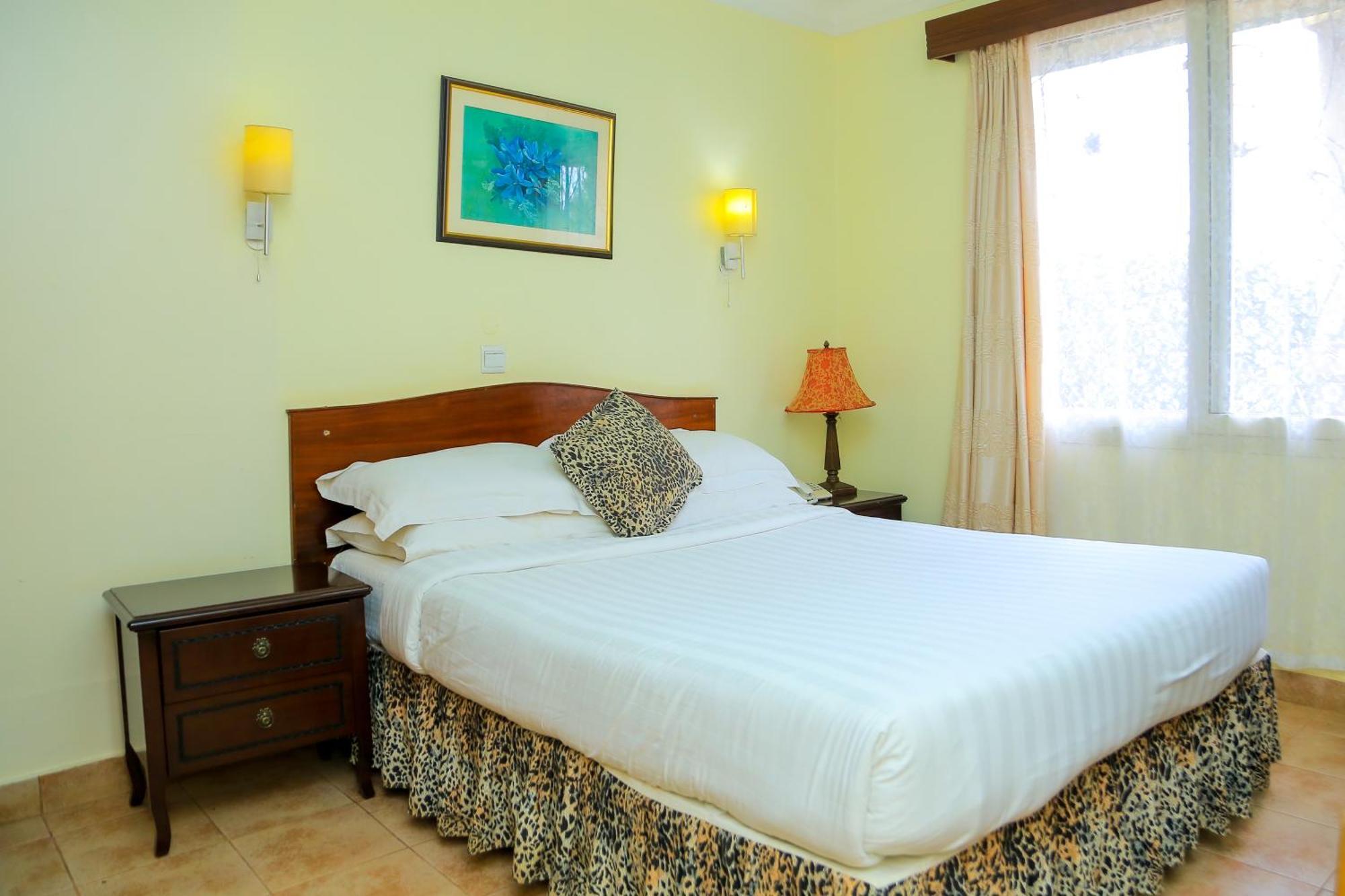 Shangri-La Hotel Muyenga Bugolobi Eksteriør bilde